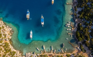 Przeżyj niezapomnianą podróż wzdłuż zachwycającej Riwiery Tureckiej