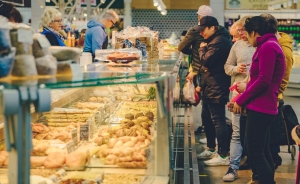 Świąteczne jarmarki w Rydze – tradycja, która rozświetla zimę